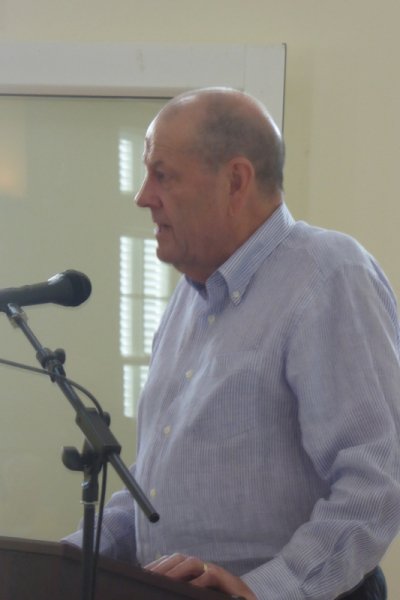 P1030075