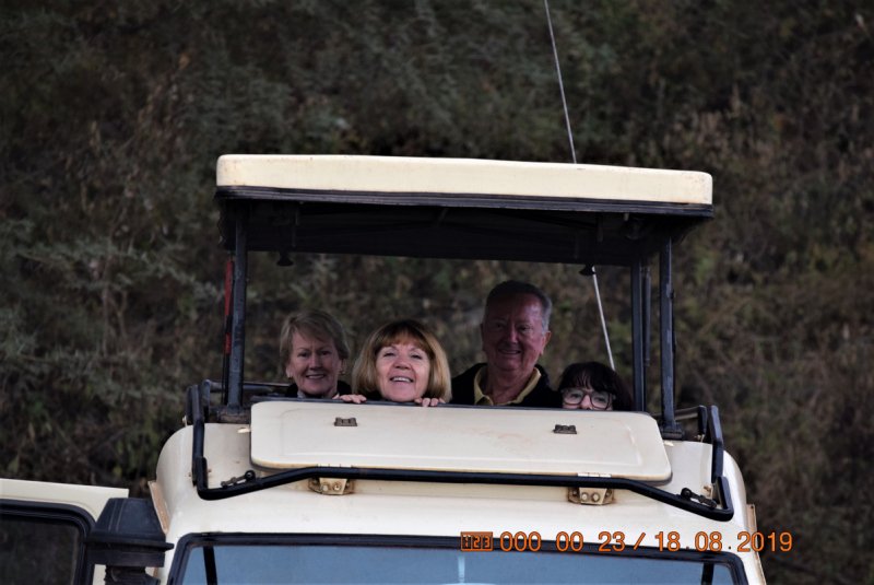 Tourists-with-transport