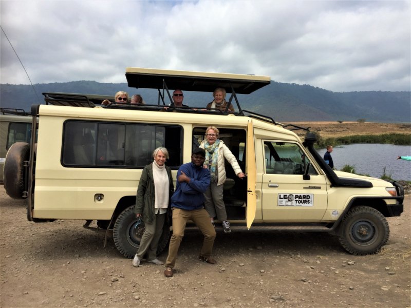 Tourists-with-transport