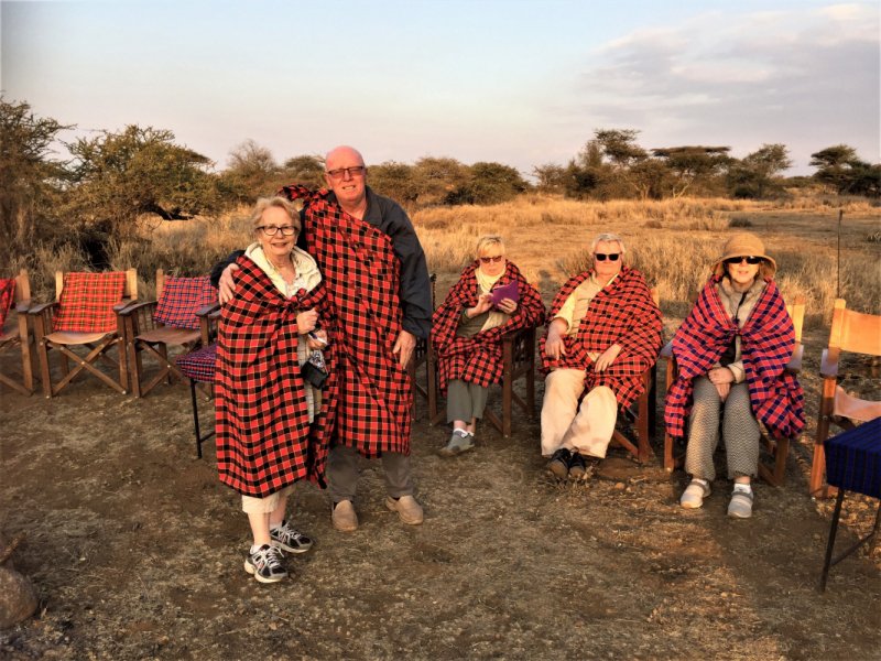 024-Tourists-with-locals