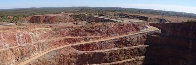 03-OPEN-CUT-MINE-AT-COBAR