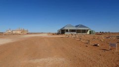 1_01-GHOST-TOWN-FARINA-WITH-CAFE-ON-THE-RIGHT